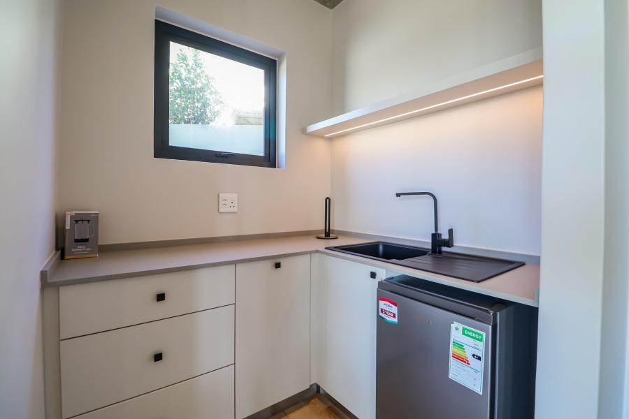 4 Bedroom Property for Sale in Whale Rock Hill Western Cape